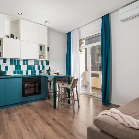 Artqart Apartment *