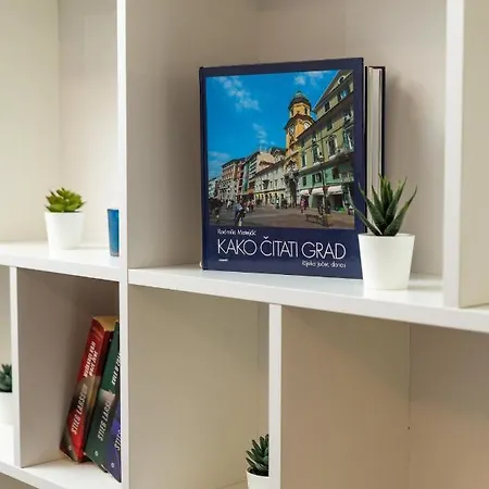 Apartman Artqart *